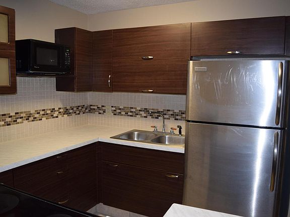 2nd image of 415 N Halifax Ave APT 207