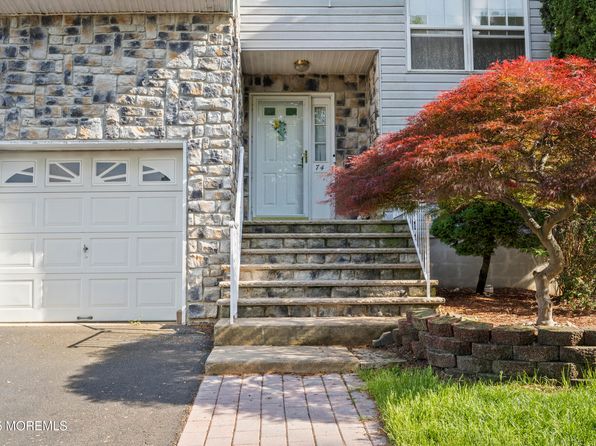 74 Kingfisher Court, Marlboro, NJ 07746
