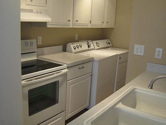 3rd image of 2658 Wildwood Ct #A