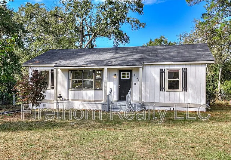 2349 Henry Cir — Photo 2