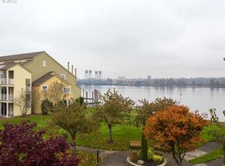179 N Hayden Bay Dr, Portland, OR 97217