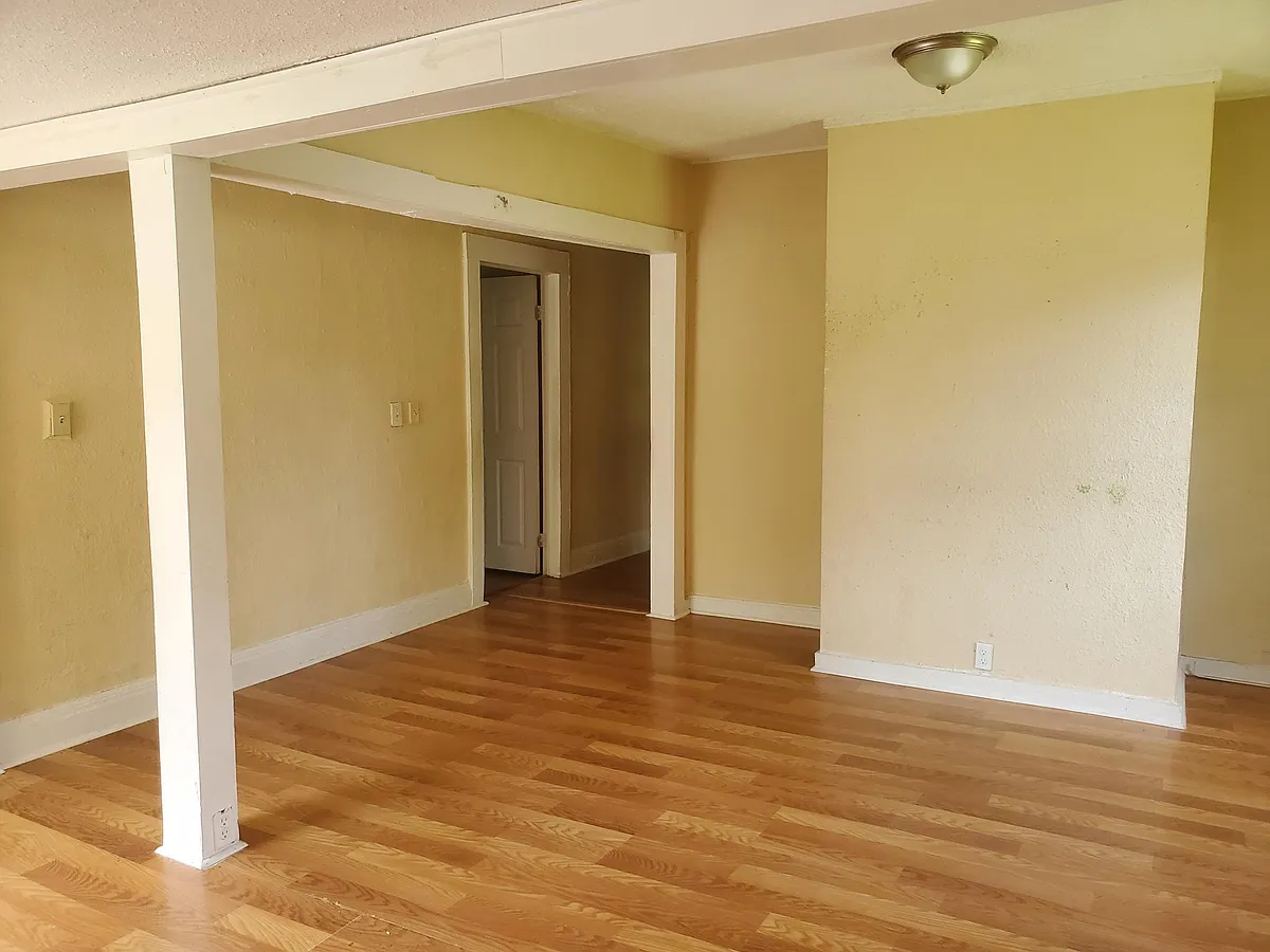 Building Photo - 1306 Powhattan St