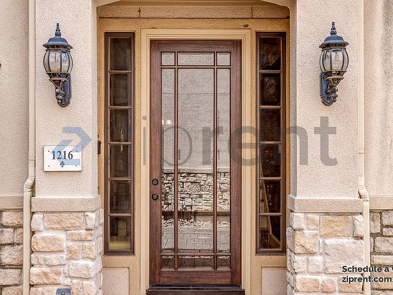 1216 Rosedale St — Photo 4