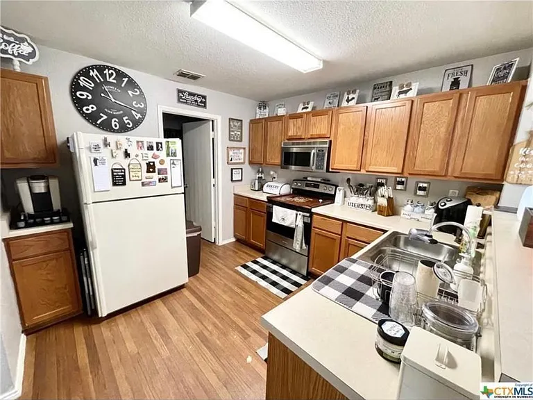 9819 Woodland Pnes — Photo 2