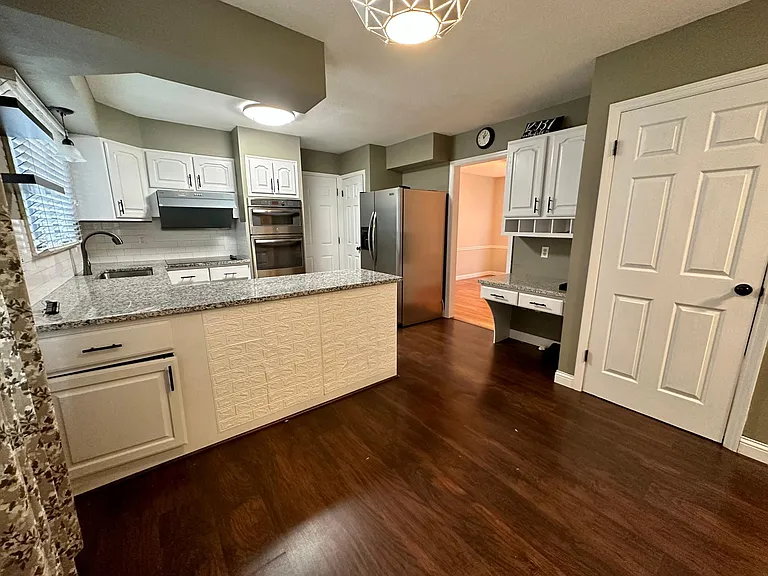 12937 Weatherfield Dr — Photo 16