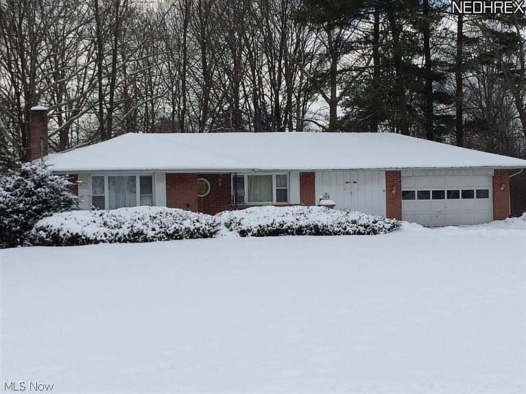 1st image of 850 McArthur Dr