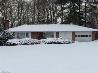 850 McArthur Dr, Girard, OH 44420