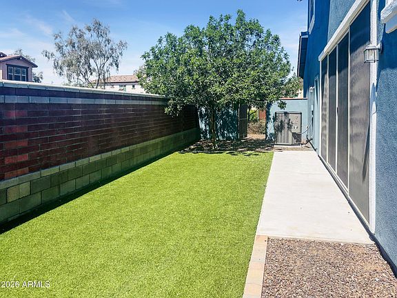 5th image of 14862 W PERSHING Street
