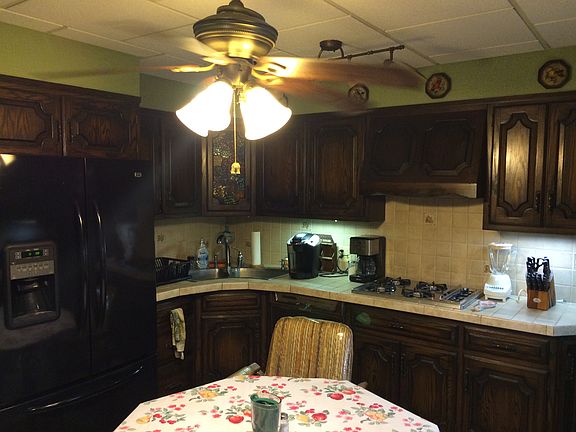 4th image of 6522 Metropolitan Ave