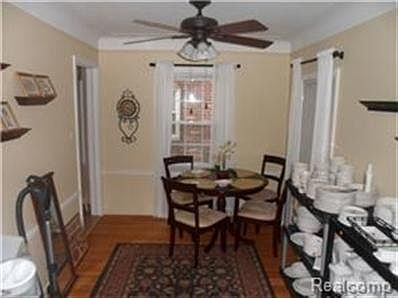 3rd image of 2032 Country Club Dr