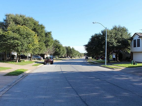 5th image of 17211 Tobermory Dr