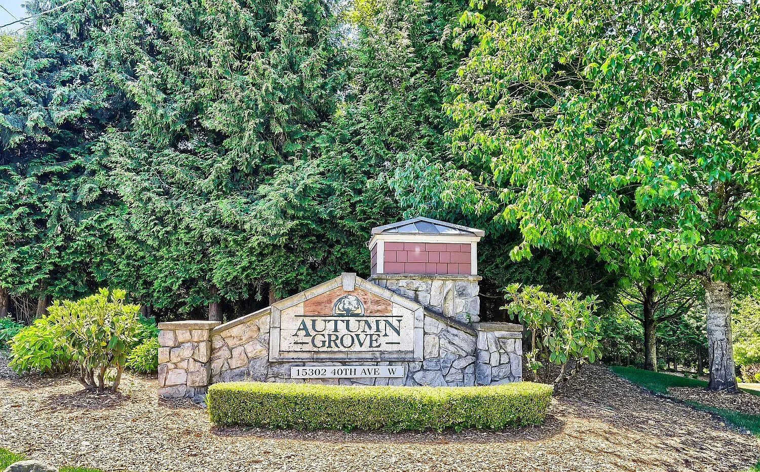 2 bed, 926 sqft, $2,190 — Photo 1