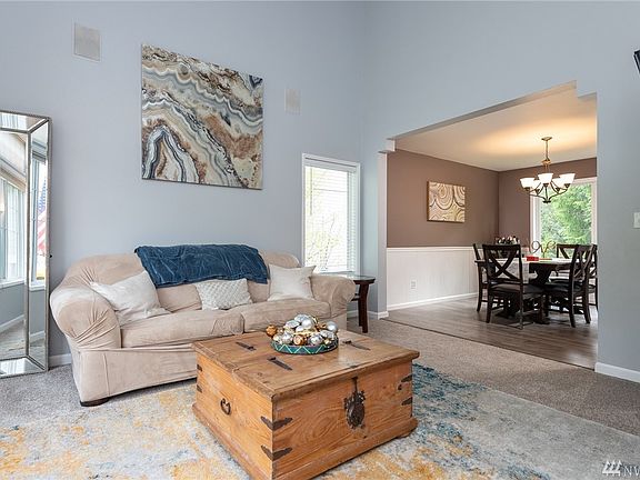 2nd image of 6367 Grandridge Dr SE