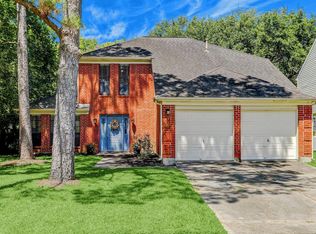 14722 Cobre Valley Dr, Houston, TX 77062