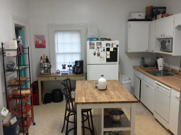 126 Indale Ave — Photo 6