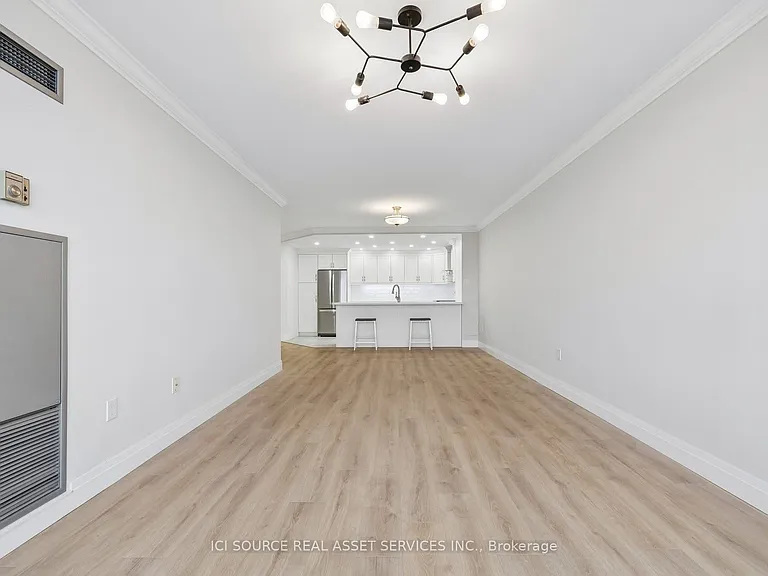 7601 Bathurst St #1003 — Photo 11