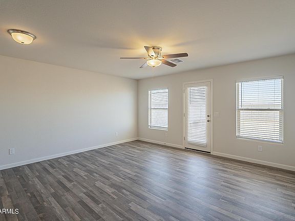 4th image of 1051 W Palo Verde Ave