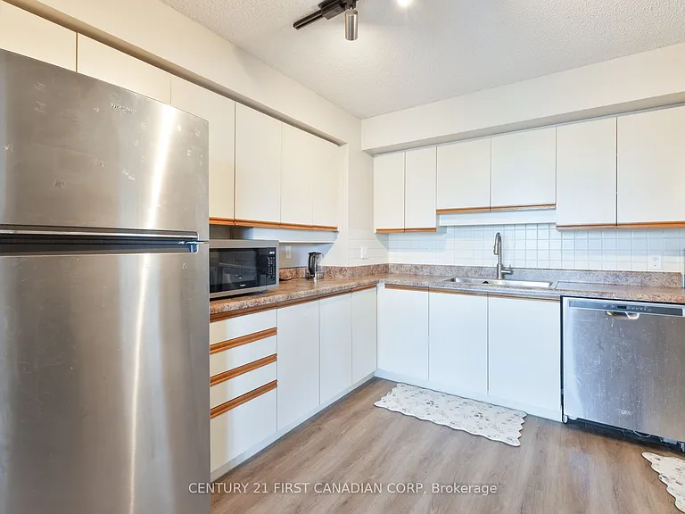 600 Talbot St #412 — Photo 21