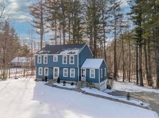 105 Gilcreast Rd, Londonderry, NH 03053