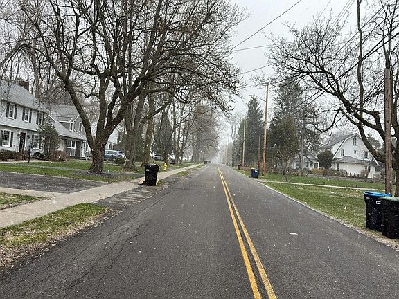 5th image of 125 Seneca Rd