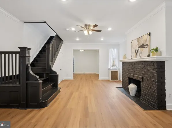 407 S 63rd St, Philadelphia, PA 19143