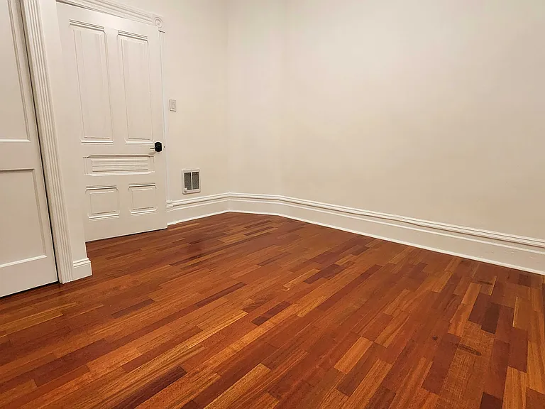 542 Lyon St — Photo 12