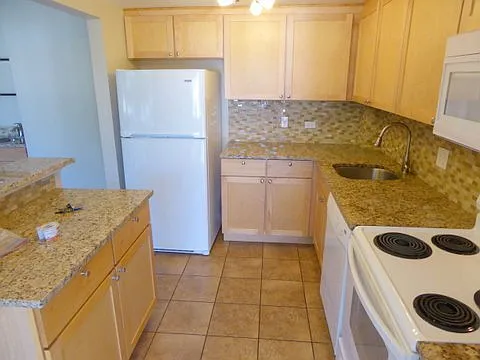 700 N Washington St #209 — Photo 22