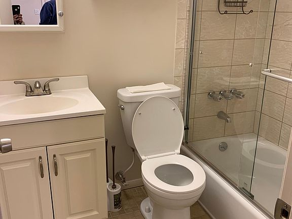 5th image of 102 Russek Dr
