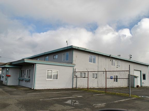2nd image of 710 Point Brown Ave NE