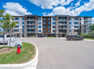 104 Summit Ridge Dr #102, Guelph, ON N1E0R5