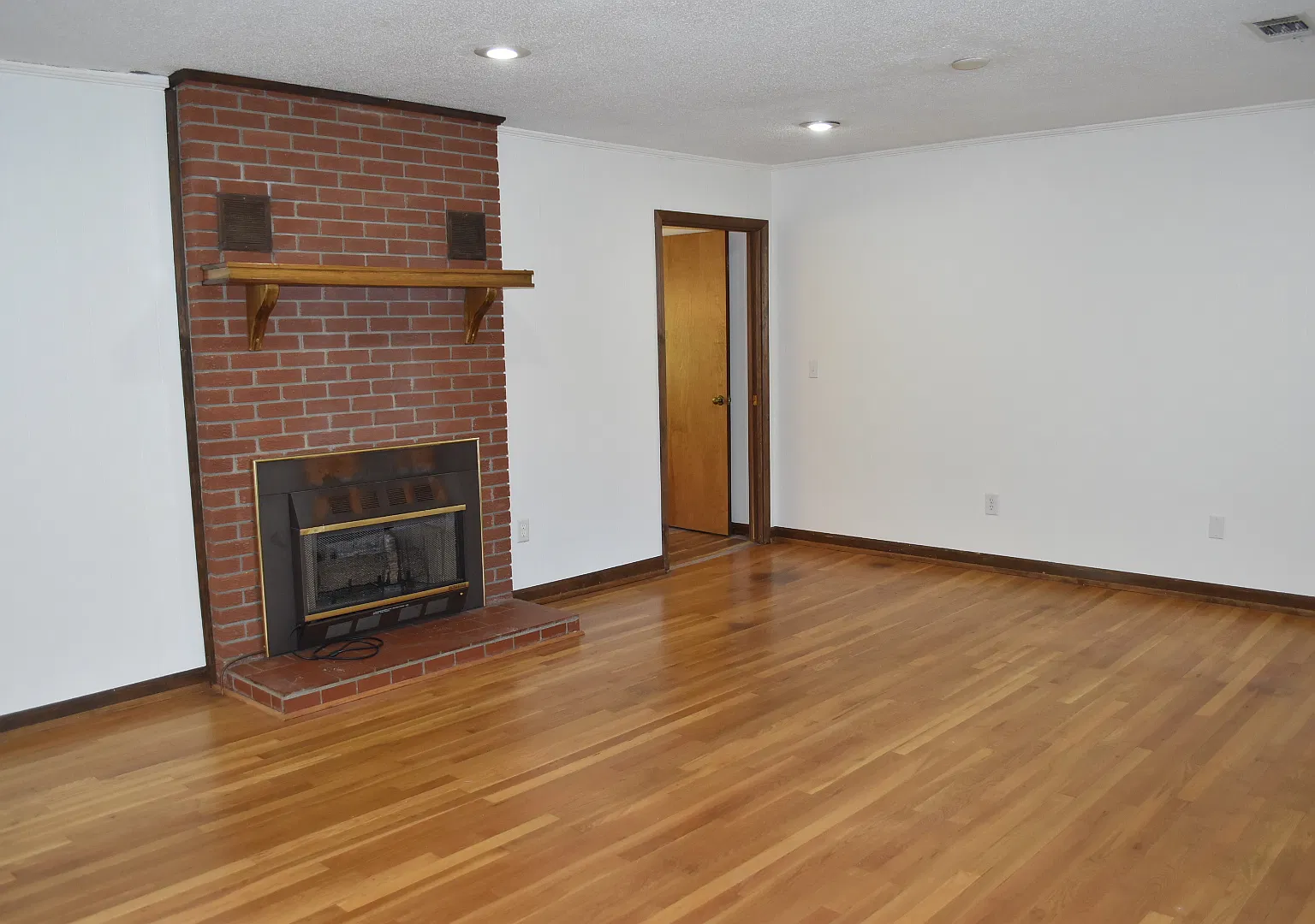 959 Pleasant Valley Road - 1 — Photo 3