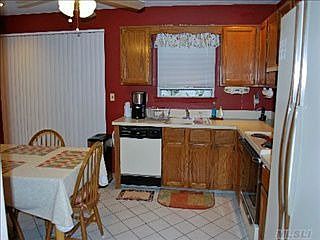 3rd image of 60 1st St