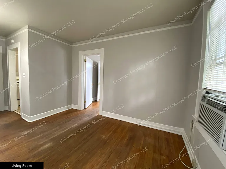 138 S Shandon St #A — Photo 9