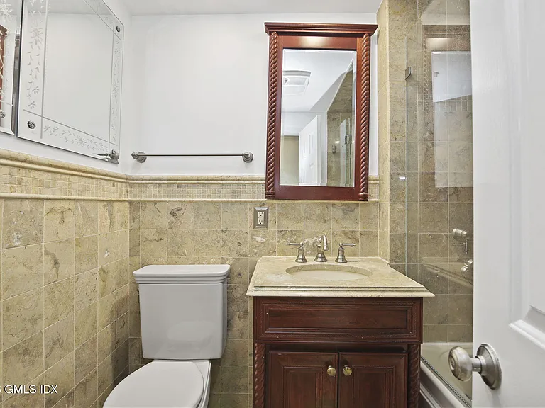60 Greenwich Hills Dr #60 — Photo 14