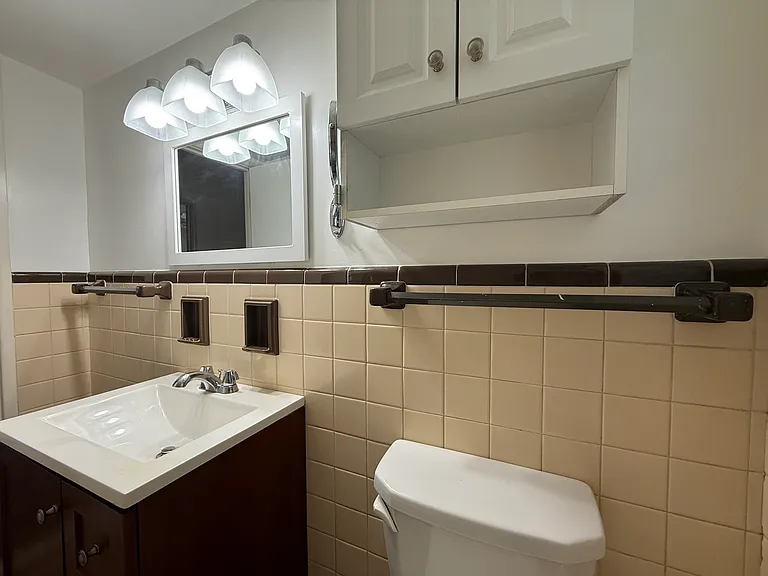 4 Aldrich Ave #1 — Photo 15