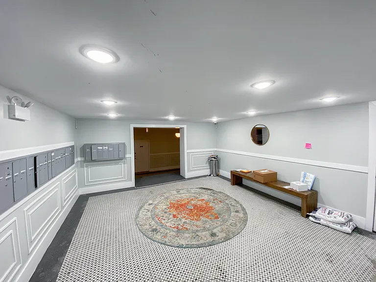 3108 N. Milwaukee Ave. — Photo 14
