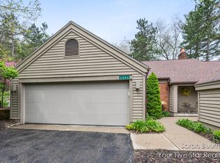 6583 Waybridge Dr SE, Grand Rapids, MI 49546