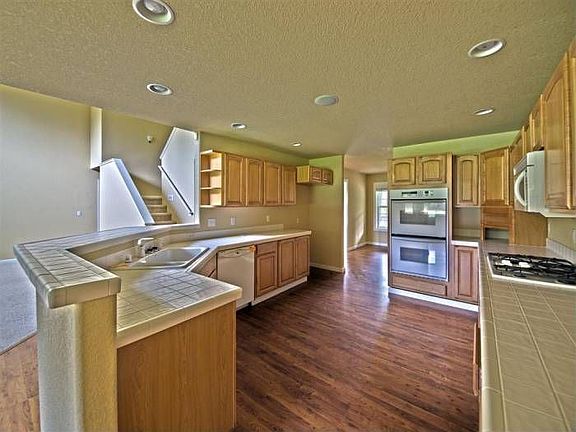 Large Kitchen