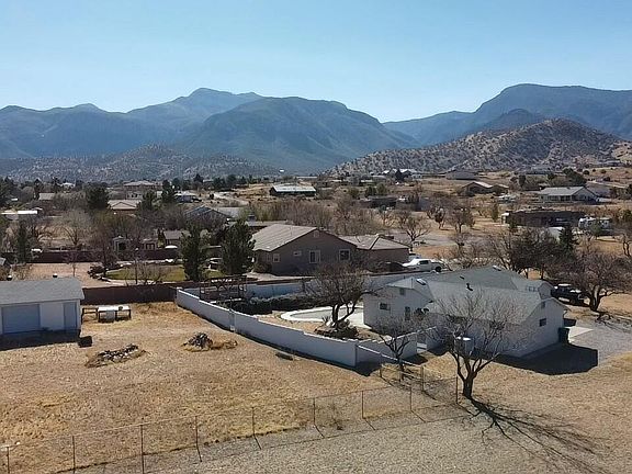 3rd image of 4845 S Whitewing Rd