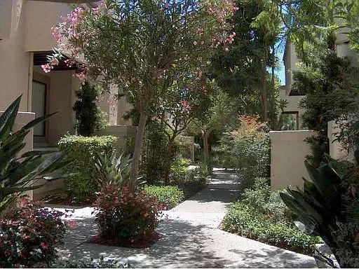 Garden setting