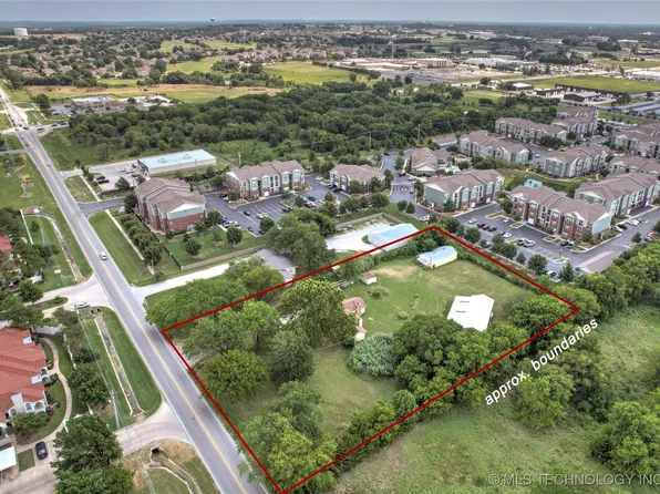 2435 W Omaha St, Broken Arrow, OK 74012