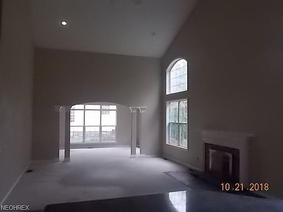 3rd image of 2982 Abrams Dr