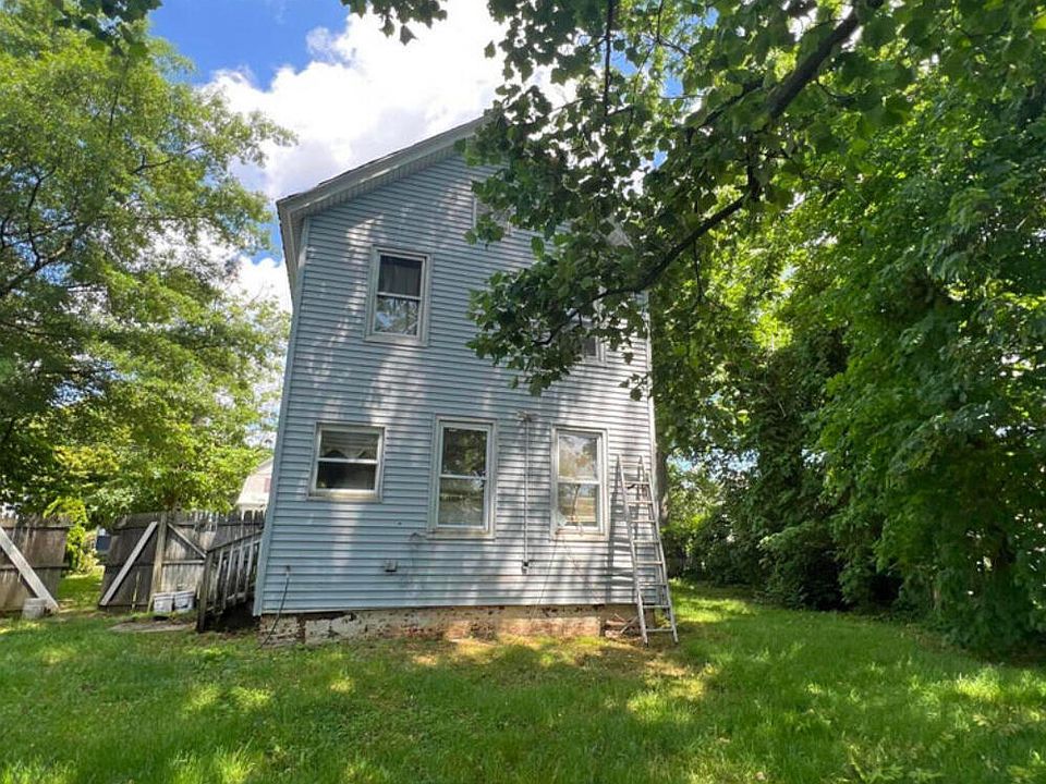 2nd image of 338 E Warburton Pl