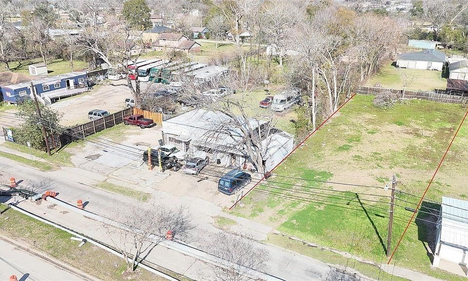 1st image of 0 W Montgomery Rd