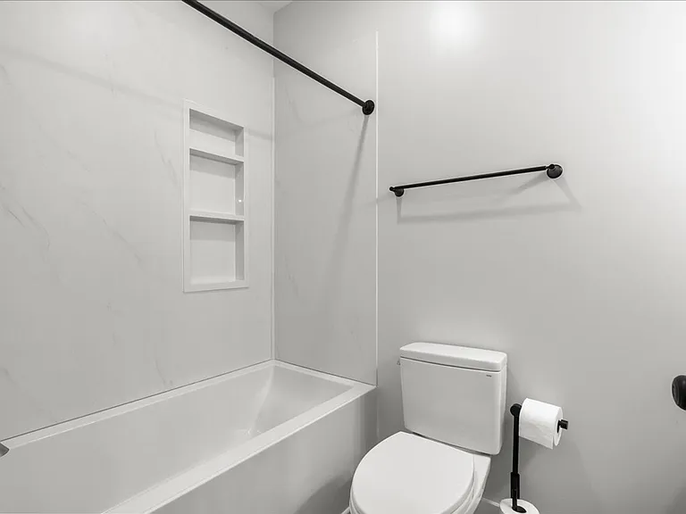 246 Magnolia Dr — Photo 18