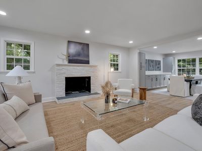 2601 Killarney Way, Tallahassee, FL, 32309