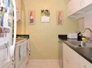 217 Thorndike St APT 102, Cambridge, MA 02141