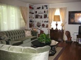 2920 Spring Valley Rd, Lancaster, PA 17601