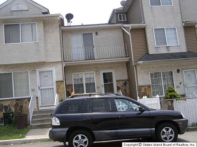 1st image of 419 Skyline Dr