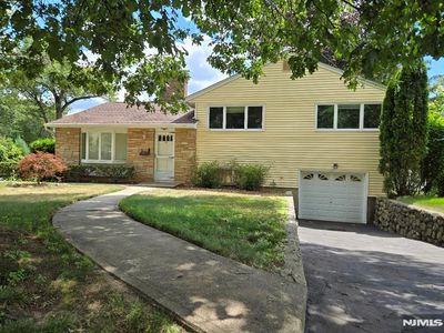 131 Busteed Dr, Midland Park, NJ, 07432